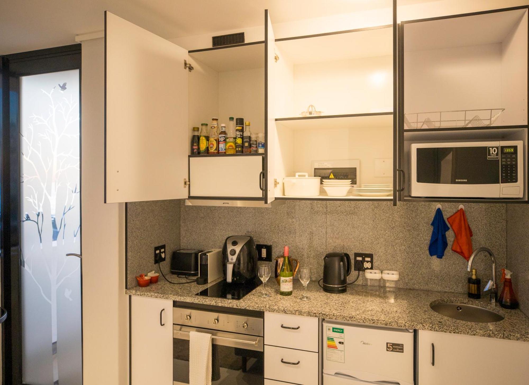 Flamingo Sea Point Sea View Luxury Best Position 1 Bedroom Apartment Queen Size Bed & Inverter For Tv Cape Town Ngoại thất bức ảnh